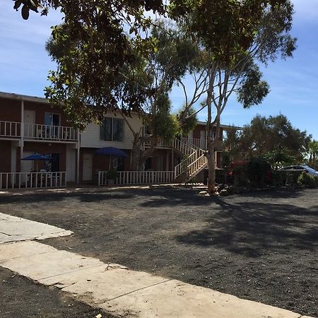 Old Mill Hotel San Quintin 外观 照片