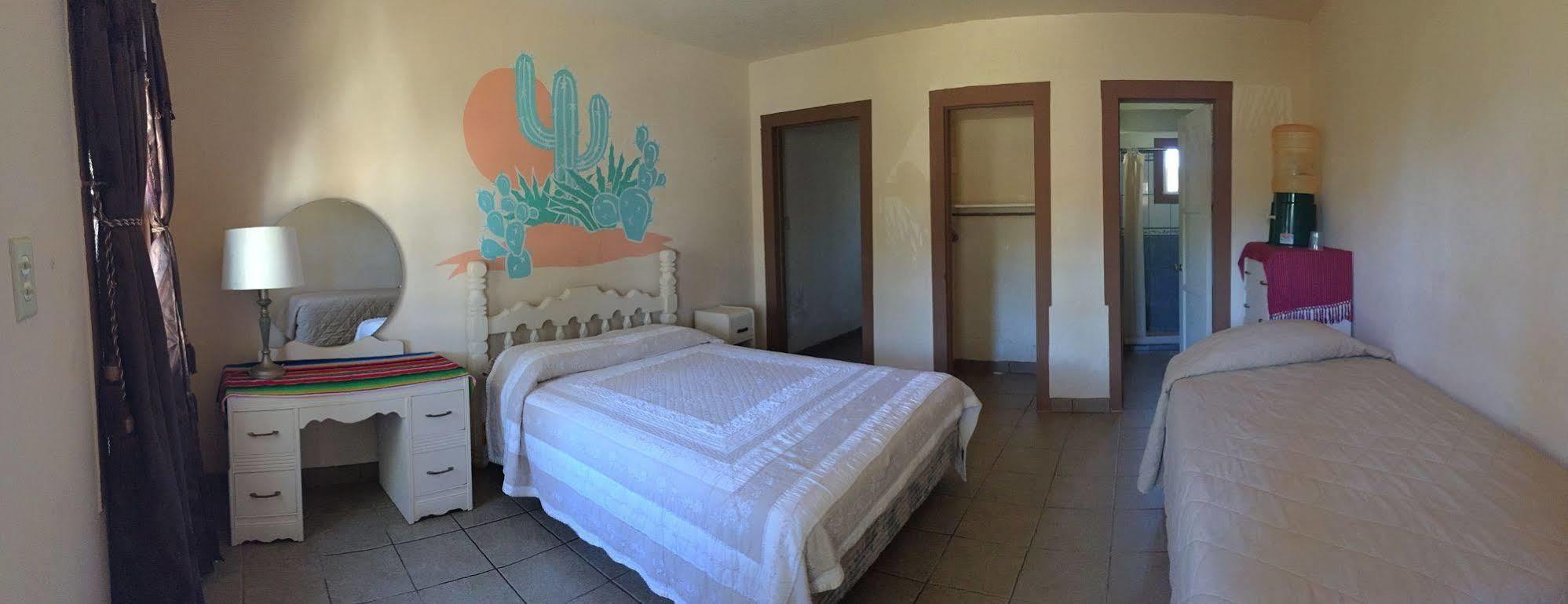 Old Mill Hotel San Quintin 外观 照片