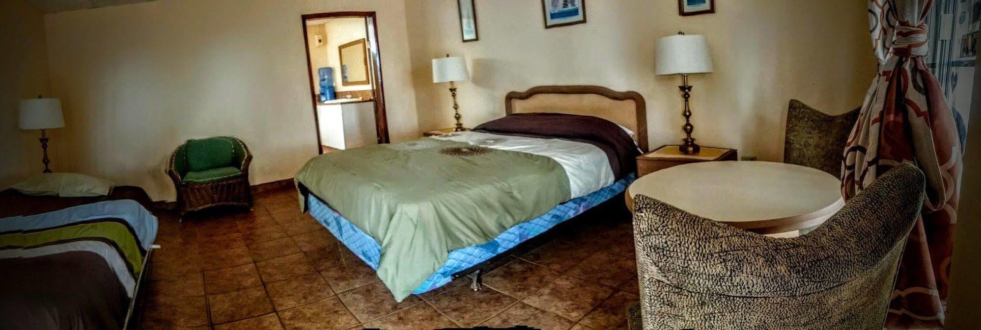Old Mill Hotel San Quintin 外观 照片