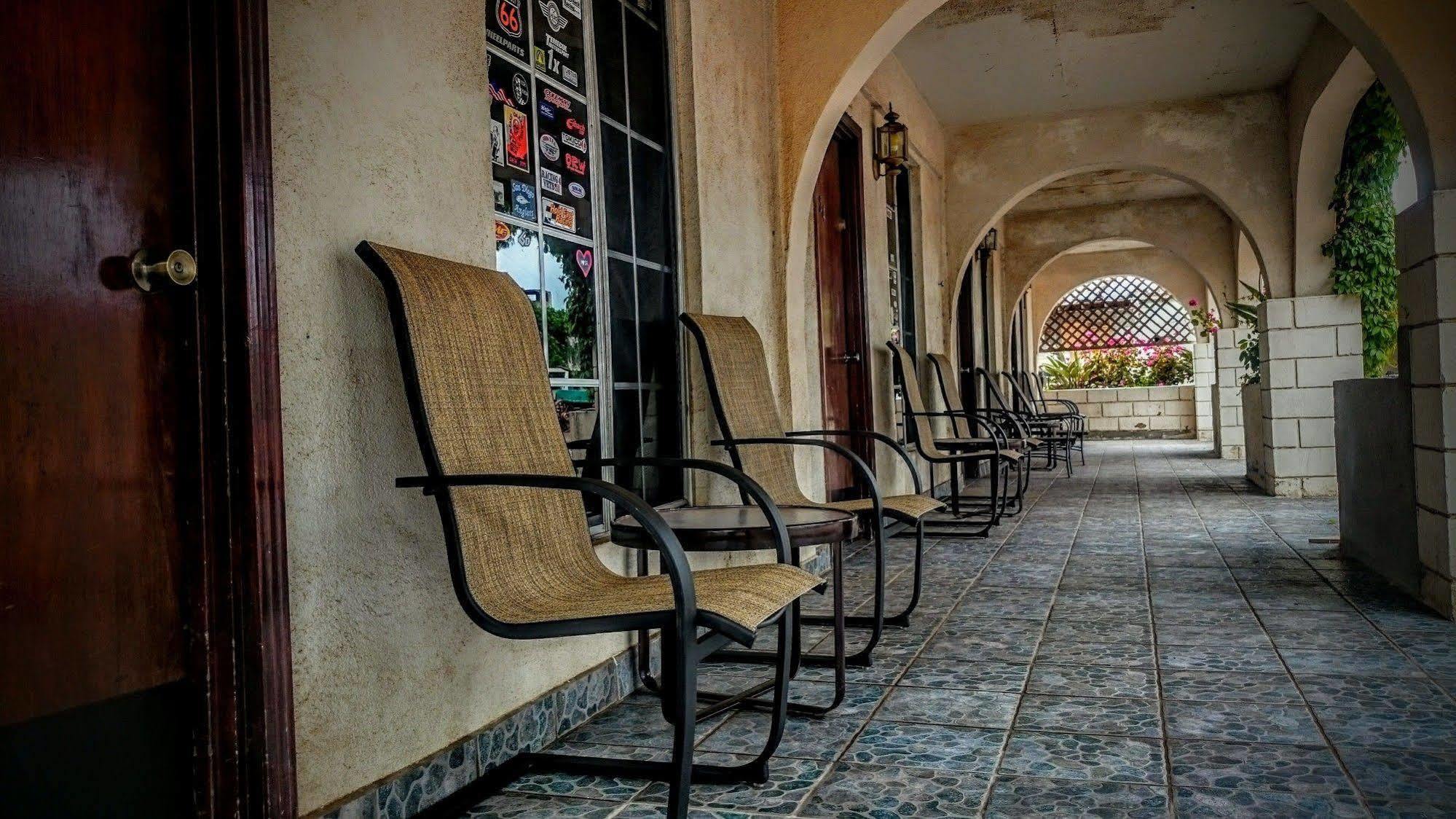 Old Mill Hotel San Quintin 外观 照片